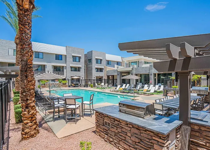 Modern 1bd Walk To Westgate Pool Gym Wd Apartment