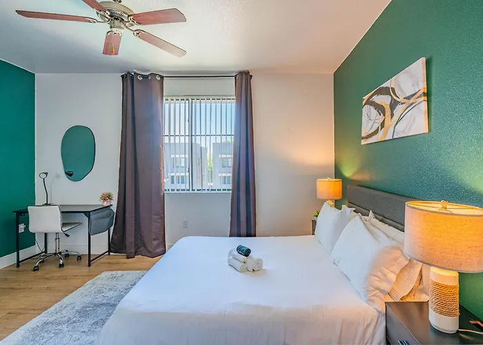Apartment Modern 1bd Walk To Westgate Pool Gym Wd