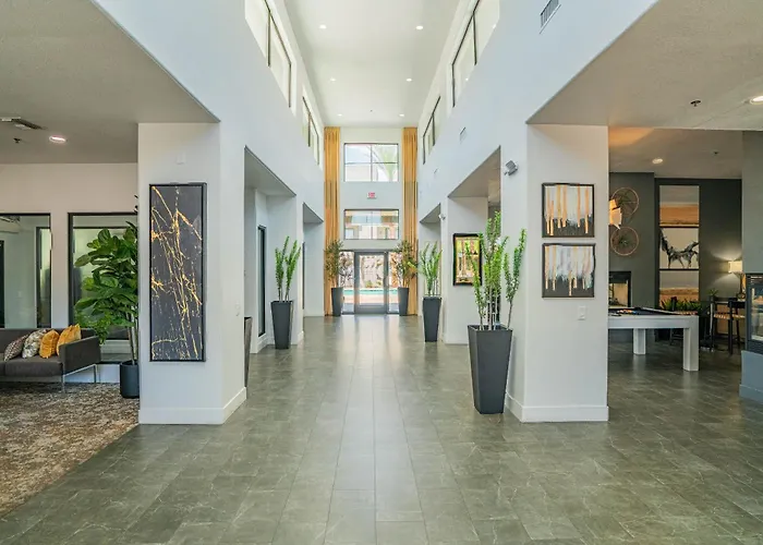 Modern 1bd Walk To Westgate Pool Gym Wd Apartment *