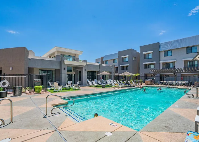 Modern 1bd Walk To Westgate Pool Gym Wd Apartment