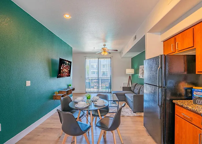 Modern 1bd Walk To Westgate Pool Gym Wd Apartment