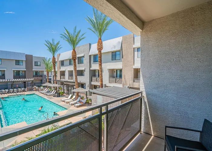 Modern 1bd Walk To Westgate Pool Gym Wd *