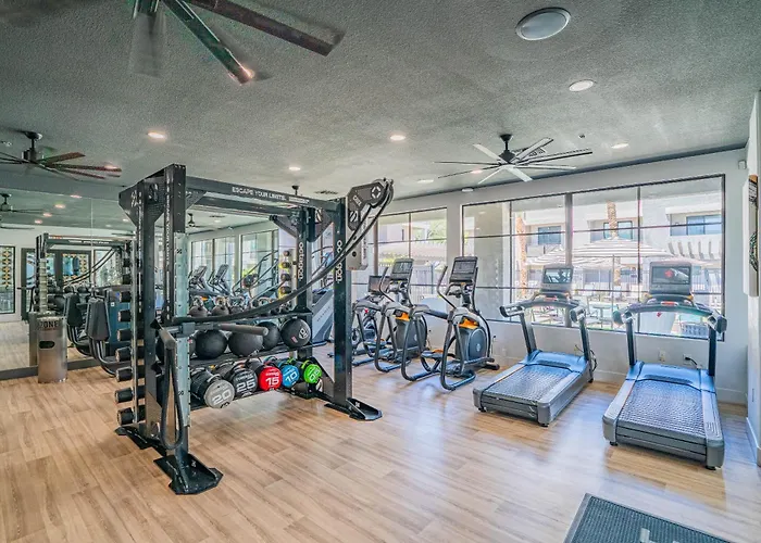 Apartment Modern 1bd Walk To Westgate Pool Gym Wd *
